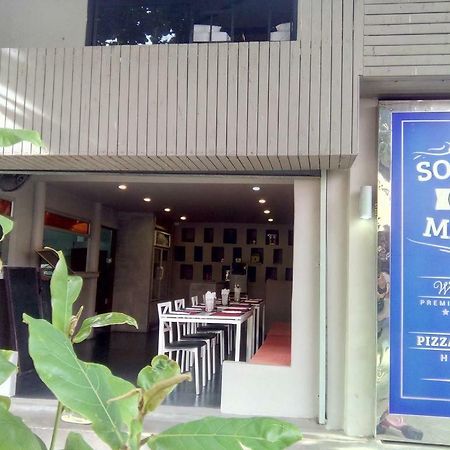 Sea Garden Hostels Hatrin Kültér fotó