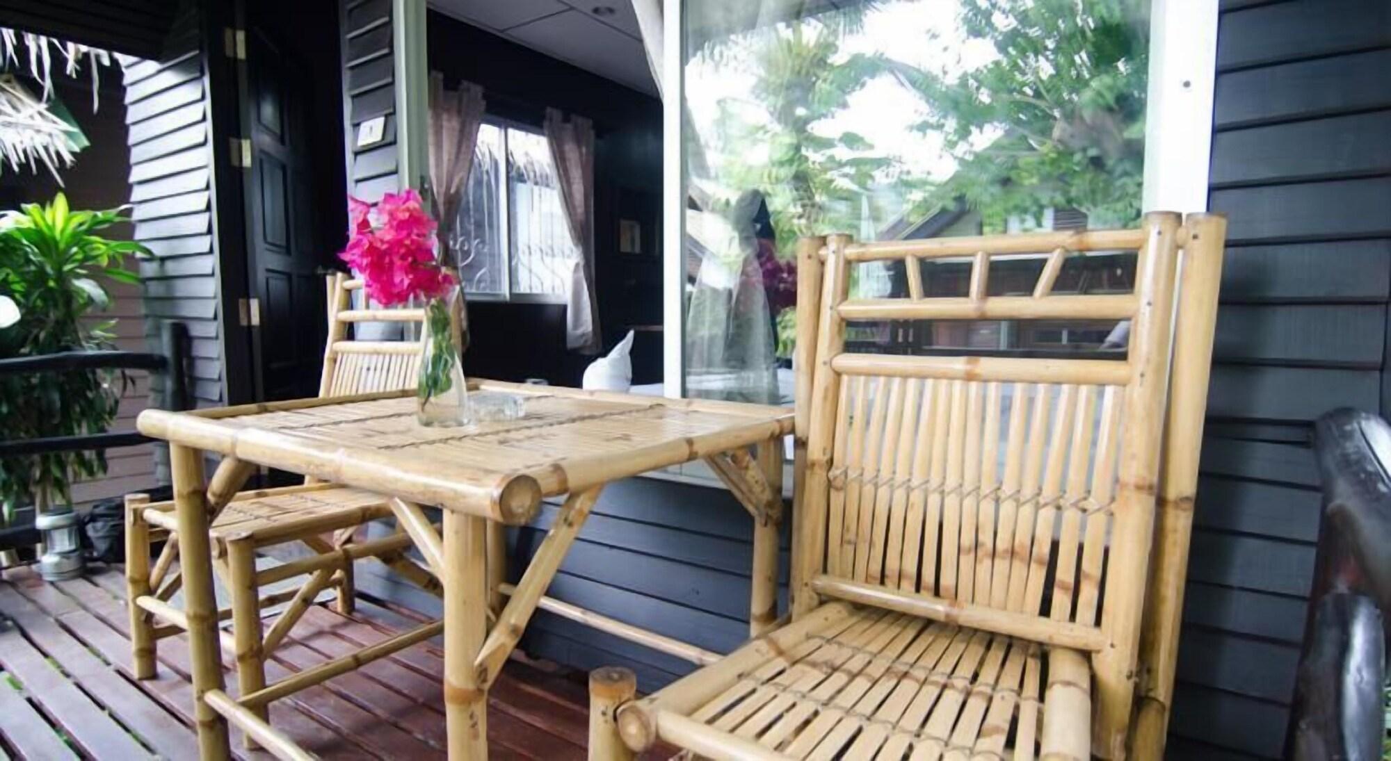 Sea Garden Hostels Hatrin Kültér fotó