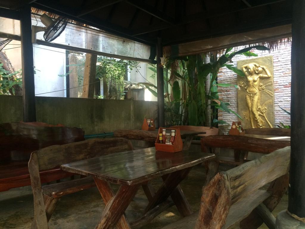 Sea Garden Hostels Hatrin Kültér fotó