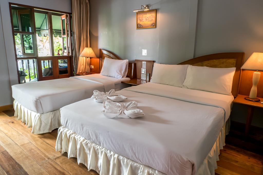 Sea Garden Hostels Hatrin Kültér fotó