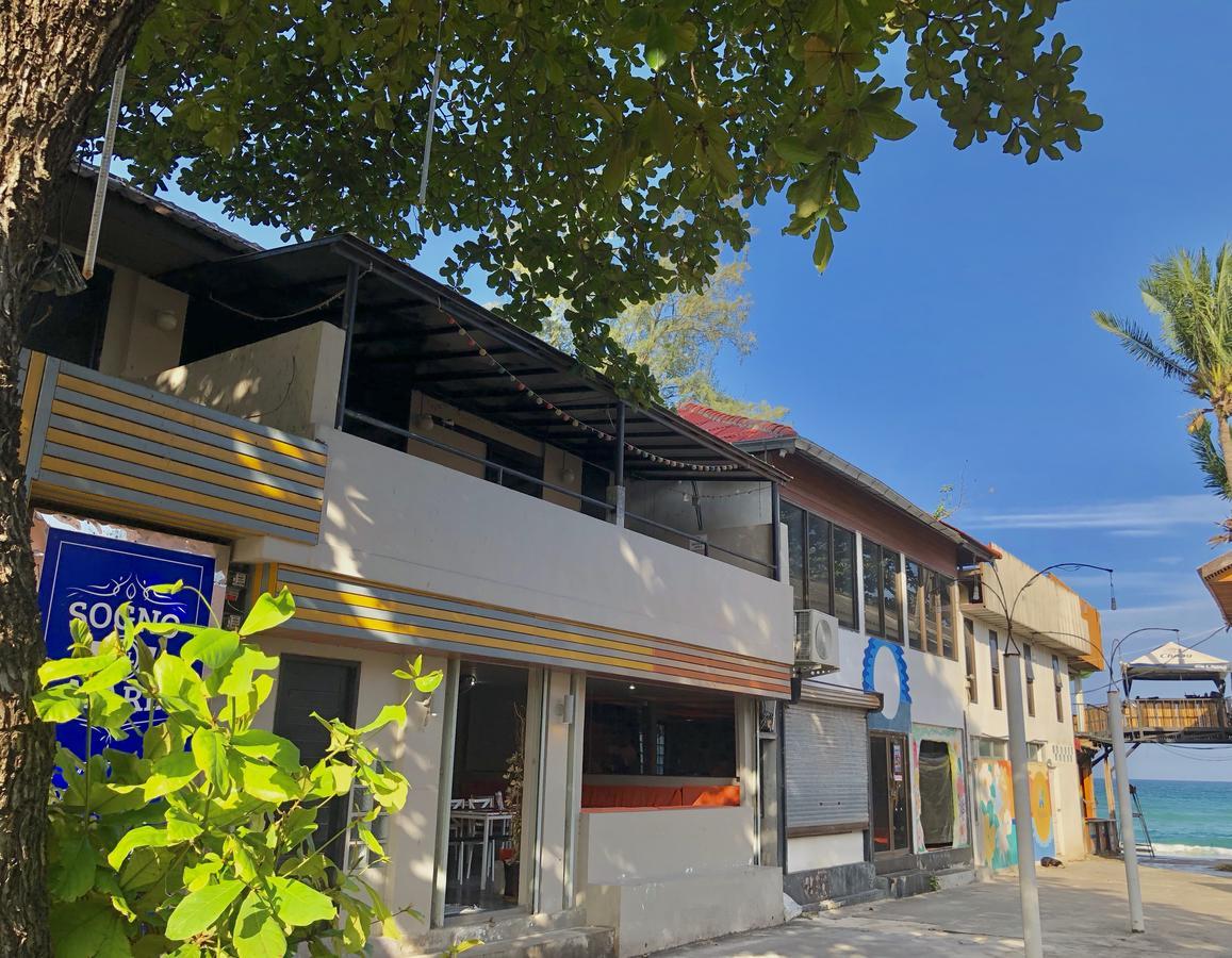 Sea Garden Hostels Hatrin Kültér fotó