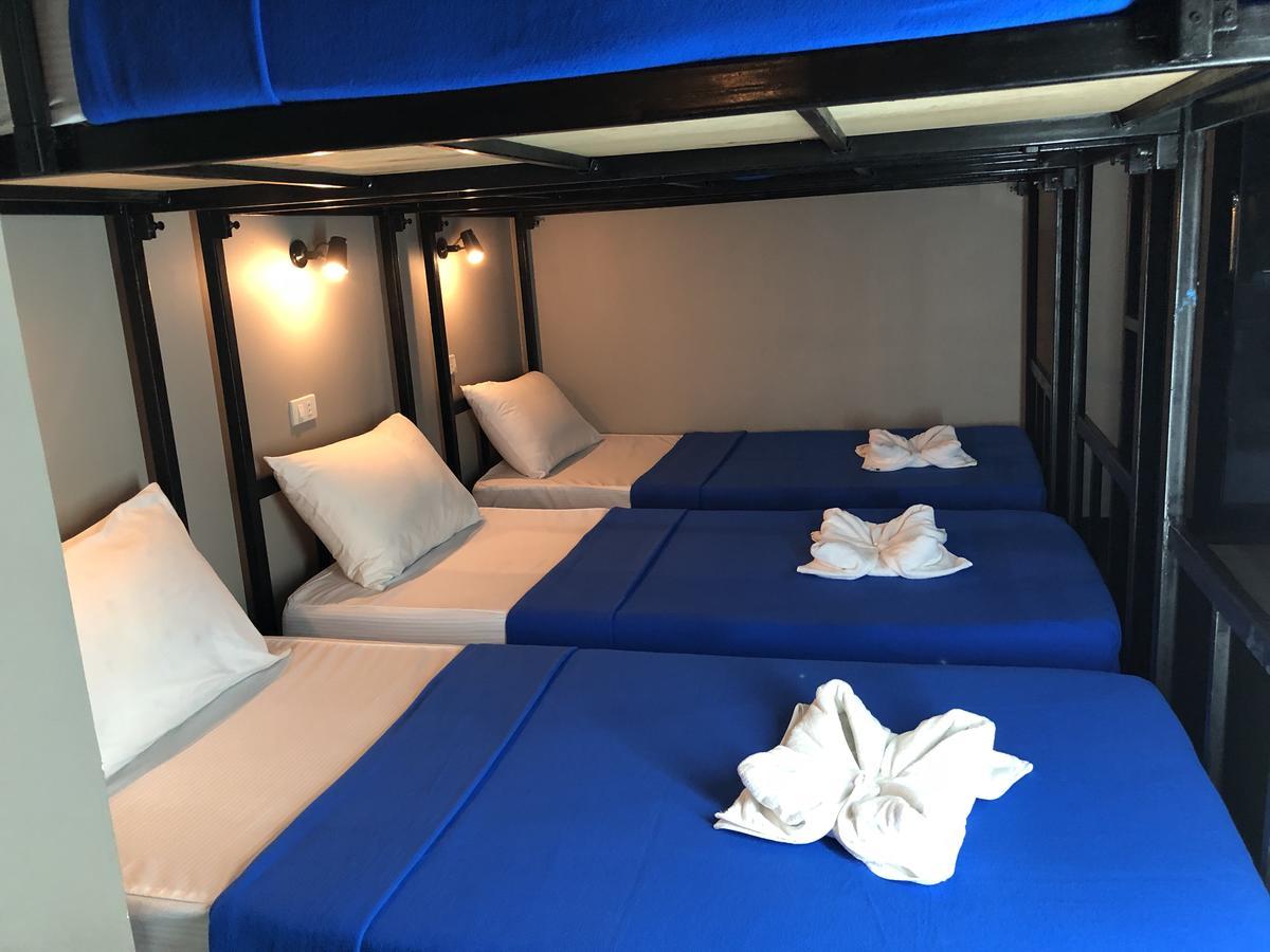 Sea Garden Hostels Hatrin Kültér fotó