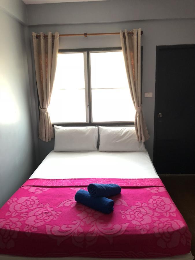 Sea Garden Hostels Hatrin Kültér fotó