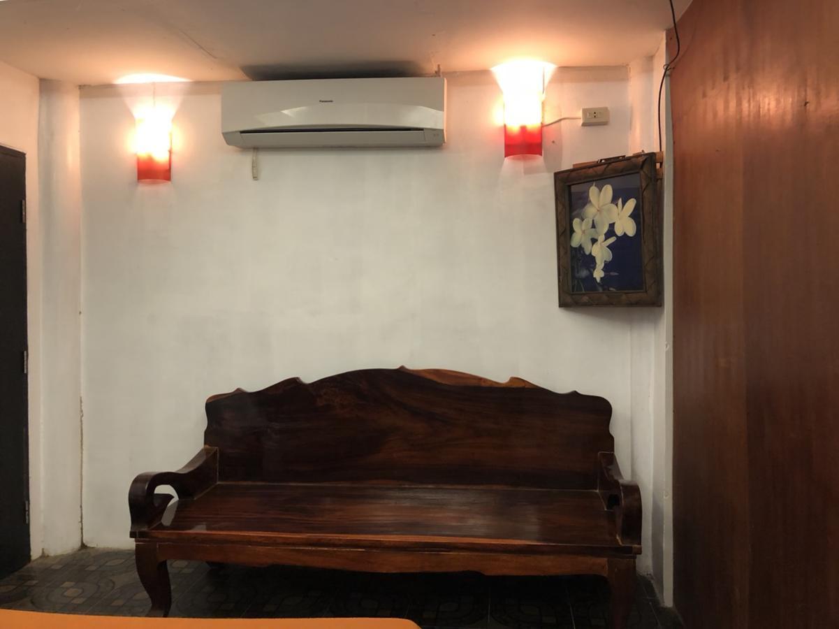 Sea Garden Hostels Hatrin Kültér fotó