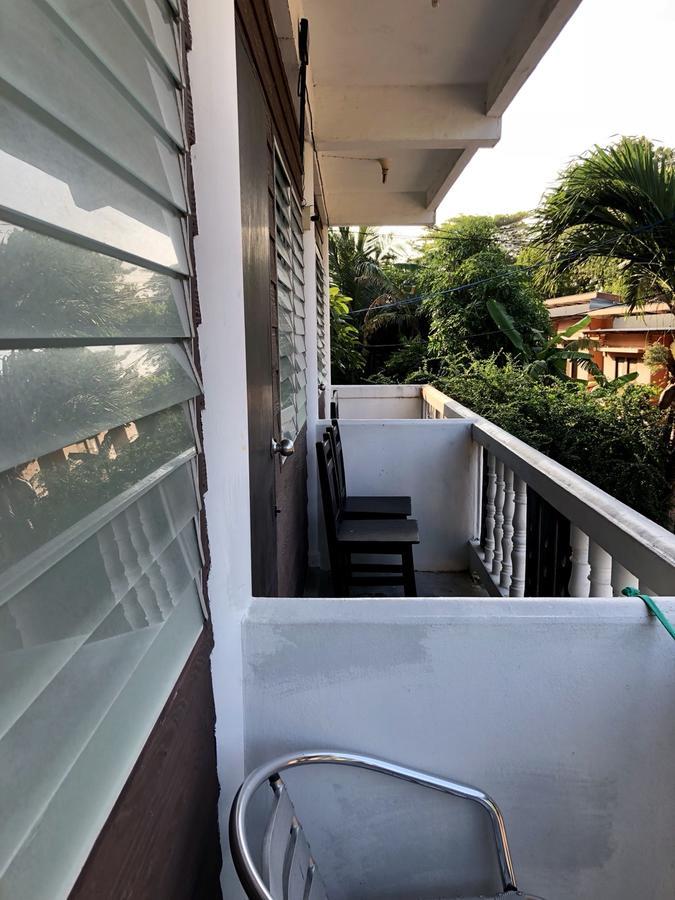 Sea Garden Hostels Hatrin Kültér fotó