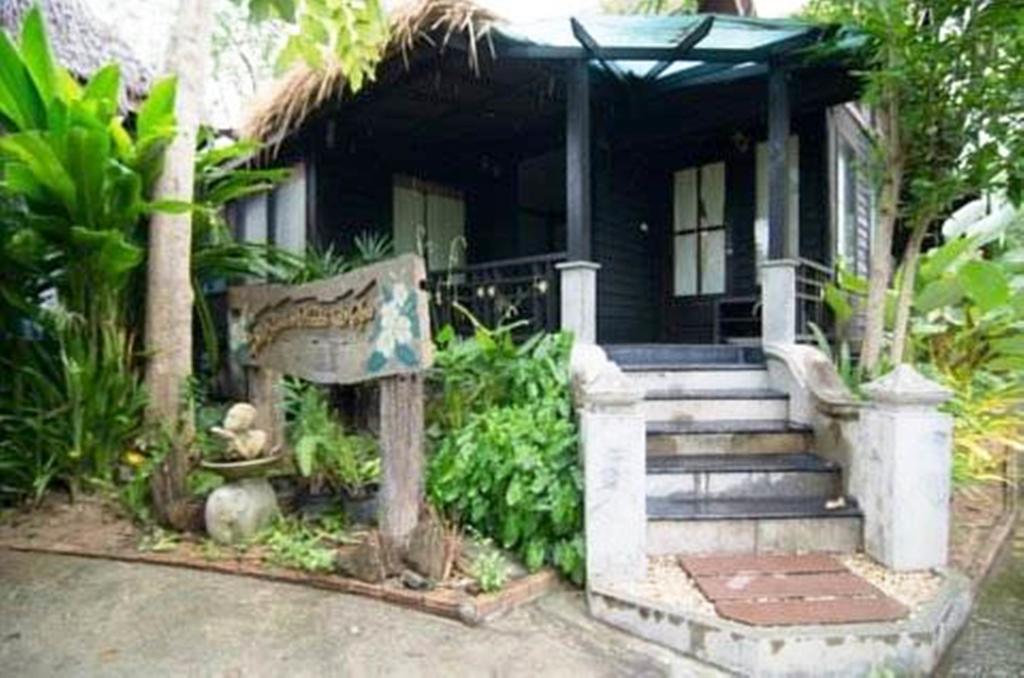 Sea Garden Hostels Hatrin Kültér fotó